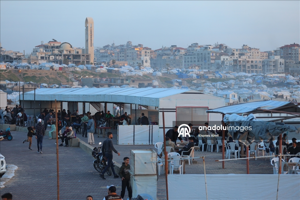 Gazze Limanı’nda aileler ve çocuklar bayram sevincini yaşadı