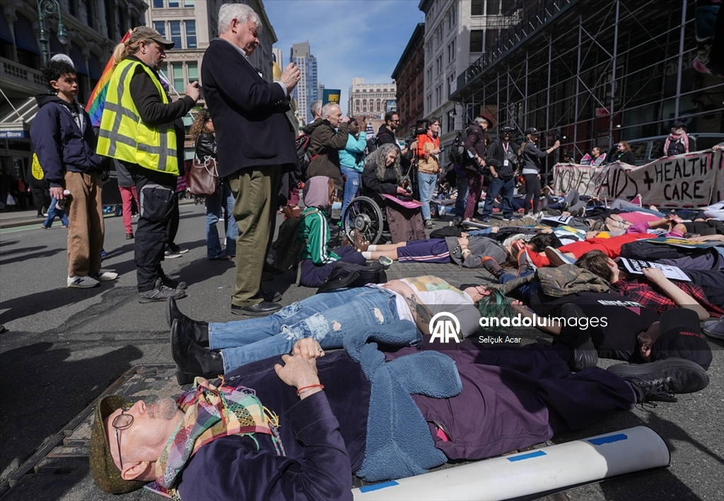 New York'ta Palantir önünde dijital gözetleme ve ICE karşıtı protesto
