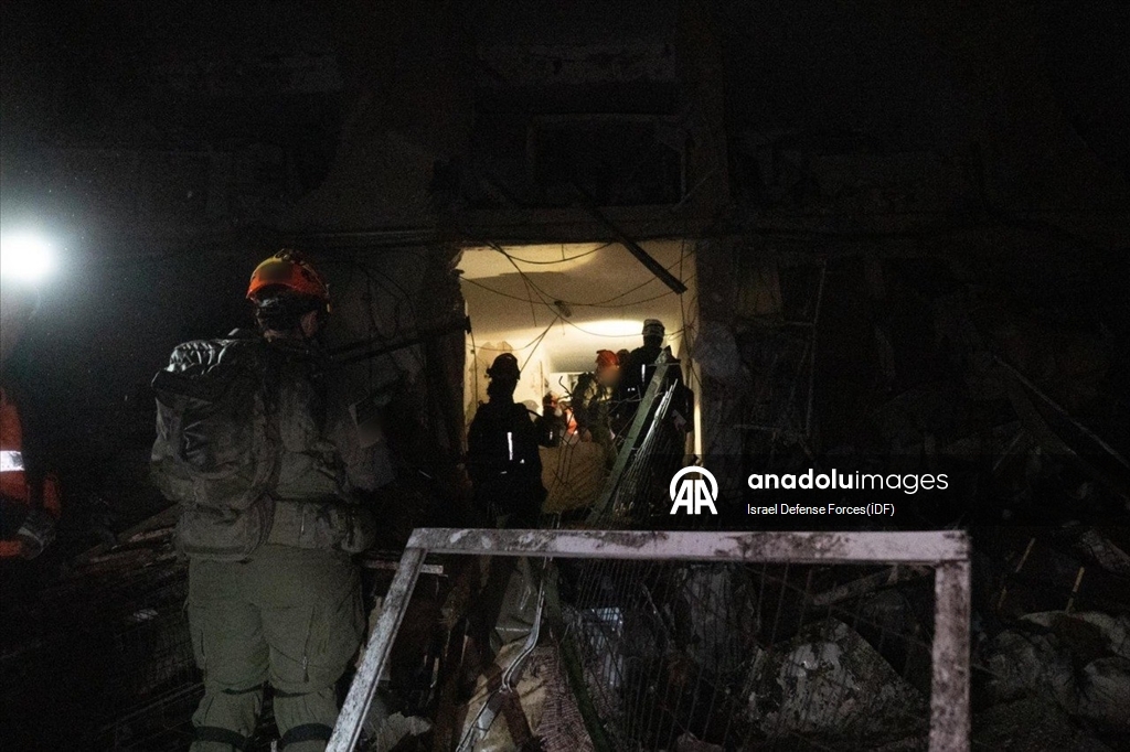 Иран нанес Израилю ответный удар шестью волнами ракет, большинство из которых были нацелены на район Димоны