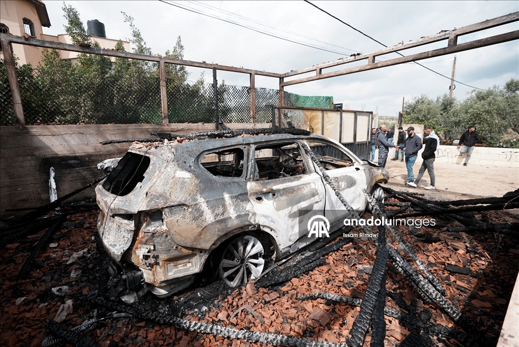 نيران المستوطنين بدير الحطب.. منازل محروقة وفلسطينيون ينجون بصعوبة