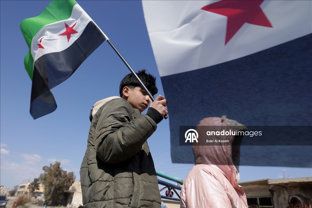 بين الألم والأمل.. أهالي "الشيوخ" السورية ينهون نزوح 12 عاما