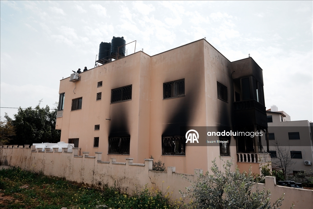 نيران المستوطنين بدير الحطب.. منازل محروقة وفلسطينيون ينجون بصعوبة