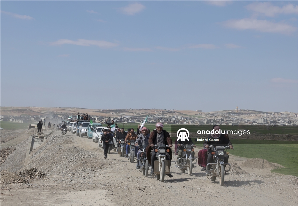 بين الألم والأمل.. أهالي "الشيوخ" السورية ينهون نزوح 12 عاما