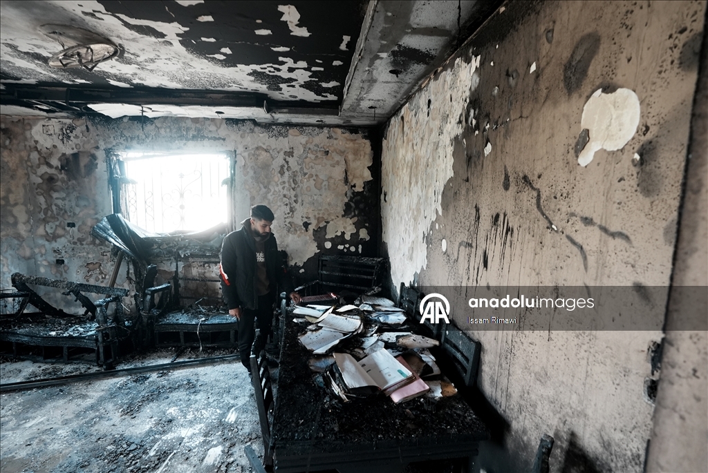 Израильтяне, захватившие палестинские земли, подожгли множество автомобилей и домов на Западном берегу