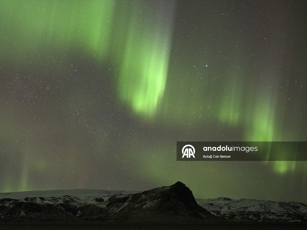 İzlanda'da kuzey ışıkları 