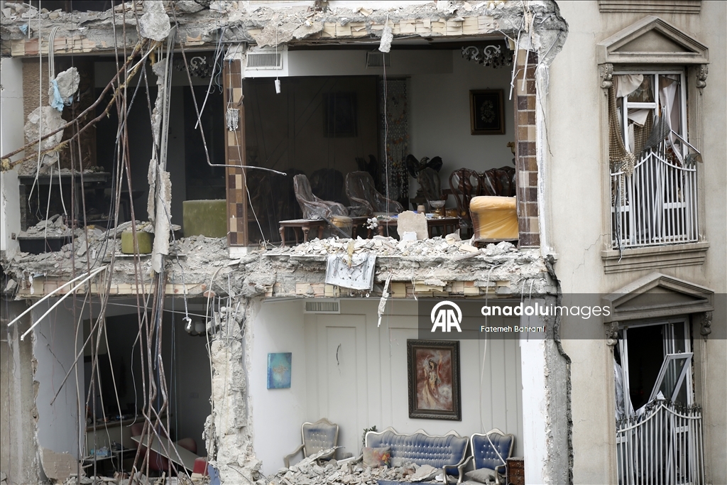 В районе Эндерзгу в Тегеране, подвергшемся ударам со стороны США и Израиля, наблюдаются серьезные разрушения