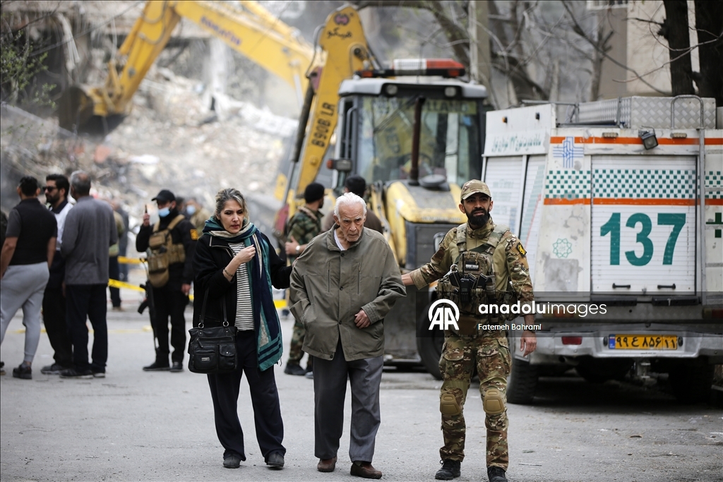 В районе Эндерзгу в Тегеране, подвергшемся ударам со стороны США и Израиля, наблюдаются серьезные разрушения