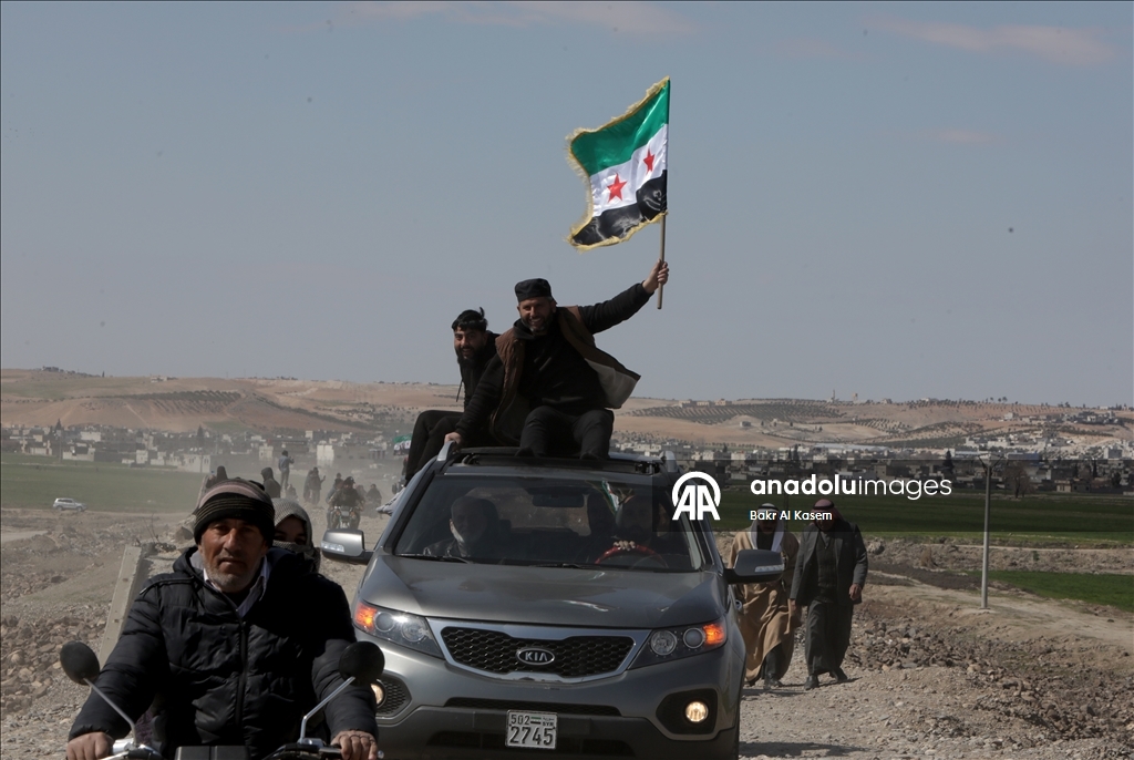 بين الألم والأمل.. أهالي "الشيوخ" السورية ينهون نزوح 12 عاما