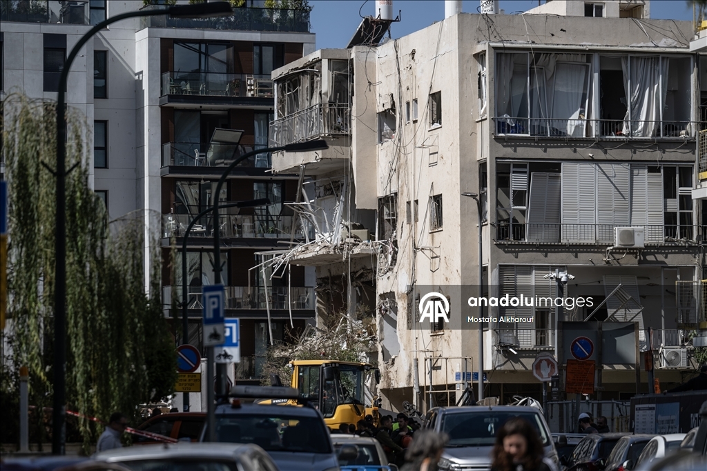 Ракета-ответ Ирана нанесла ущерб зданиям в Тель-Авиве