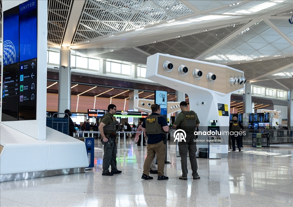 ABD’de Newark Liberty Uluslararası Havalimanı’na ICE ekipleri sevk edildi