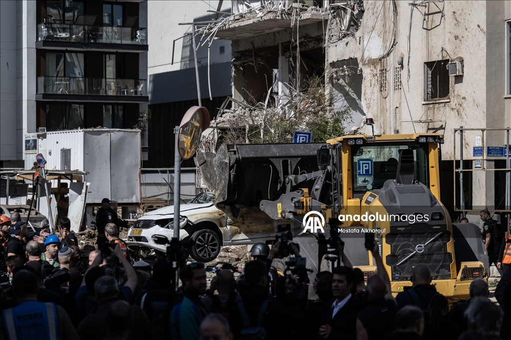 Ракета-ответ Ирана нанесла ущерб зданиям в Тель-Авиве