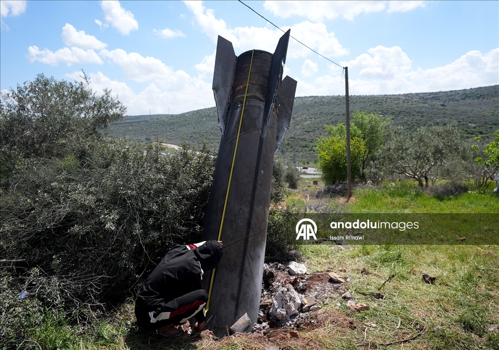 Осколки ракет, выпущенных Ираном в ответ на Израиль, упали на Западном берегу