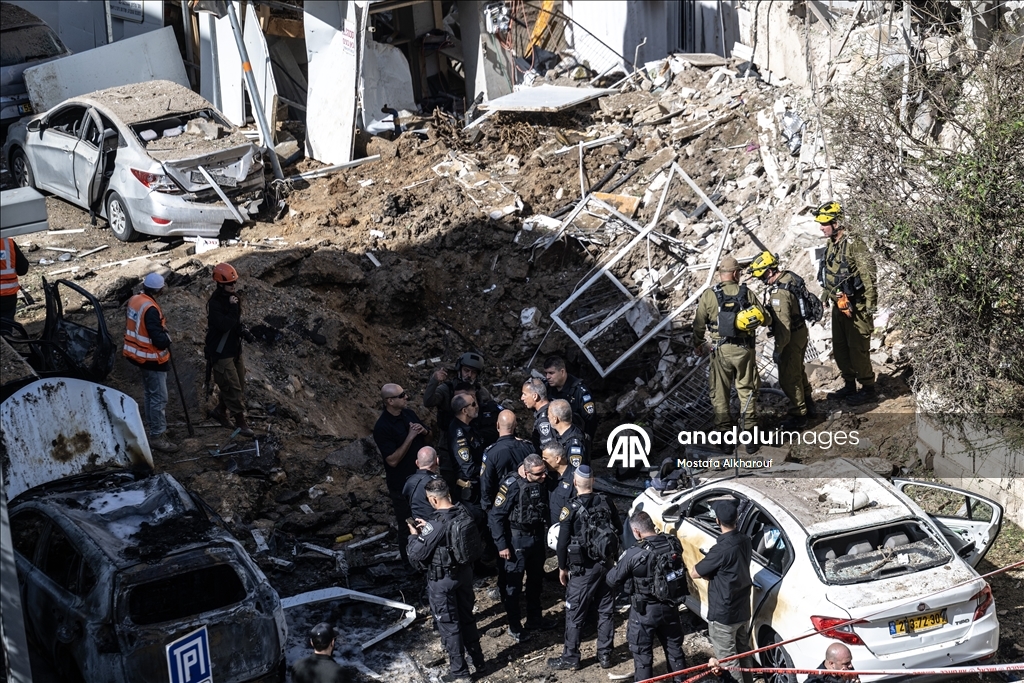 Ракета-ответ Ирана нанесла ущерб зданиям в Тель-Авиве