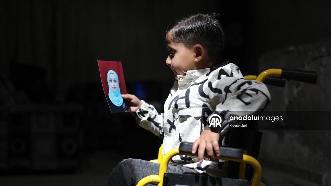 İsrail saldırıları sonucu yaralanan Filistinli çocuk, tekerlekli sandalyeye mahkum kaldı