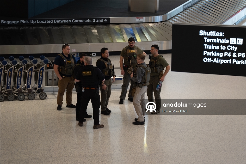 ABD’de Newark Liberty Uluslararası Havalimanı’na ICE ekipleri sevk edildi