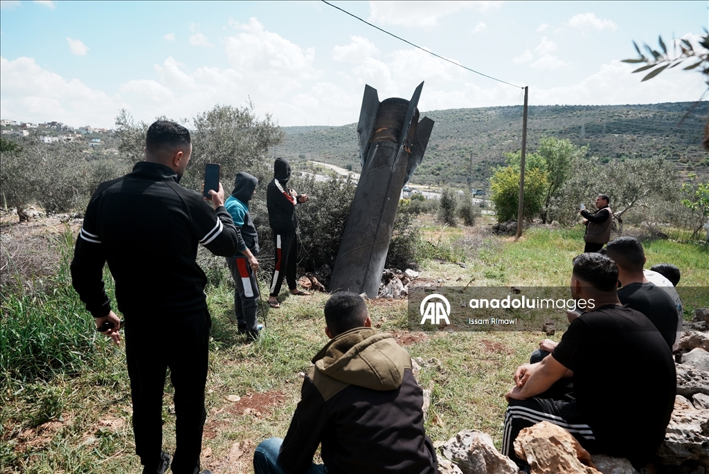 Осколки ракет, выпущенных Ираном в ответ на Израиль, упали на Западном берегу