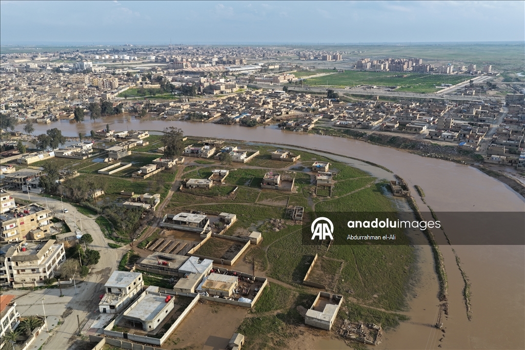 سيول غزيرة تغمر 700 منزل في الحسكة شمال شرقي سوريا