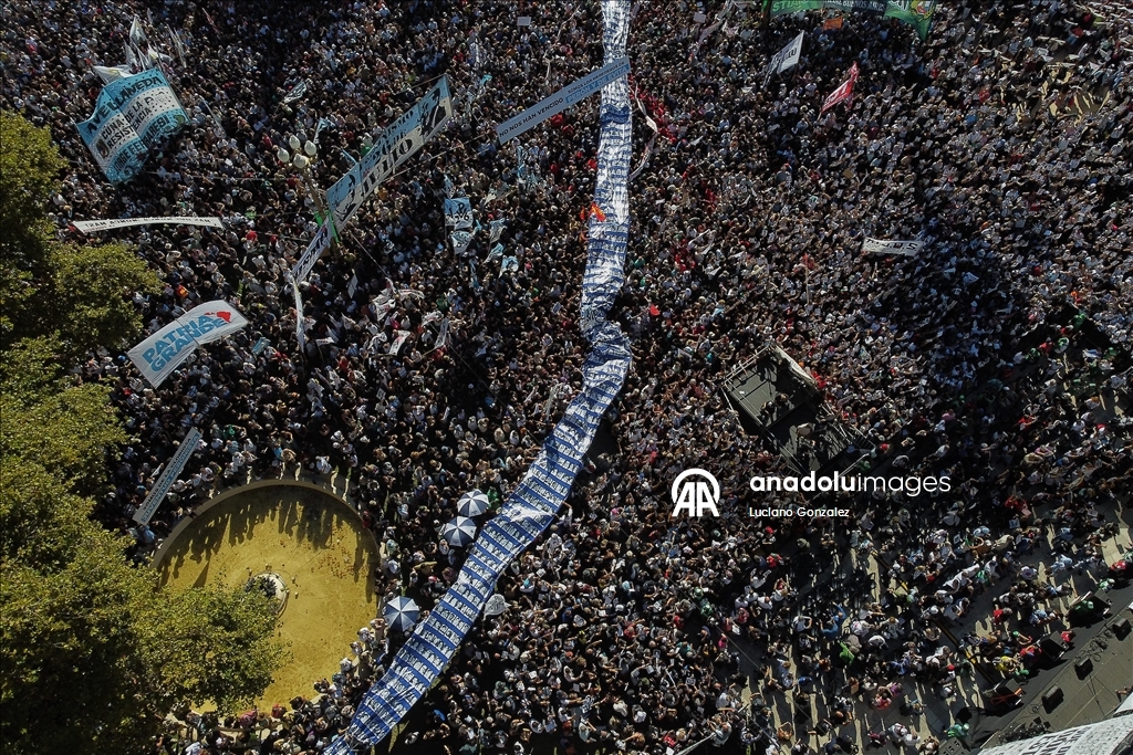 Thousands mark 50th anniversary of Argentina coup in Buenos Aires