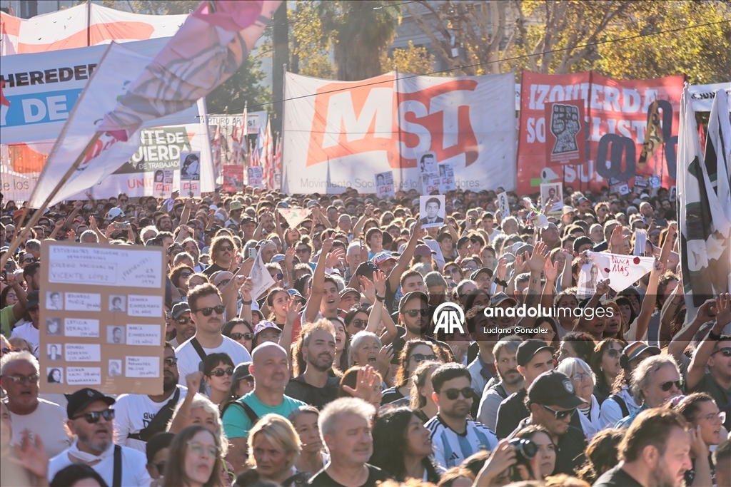 Thousands mark 50th anniversary of Argentina coup in Buenos Aires