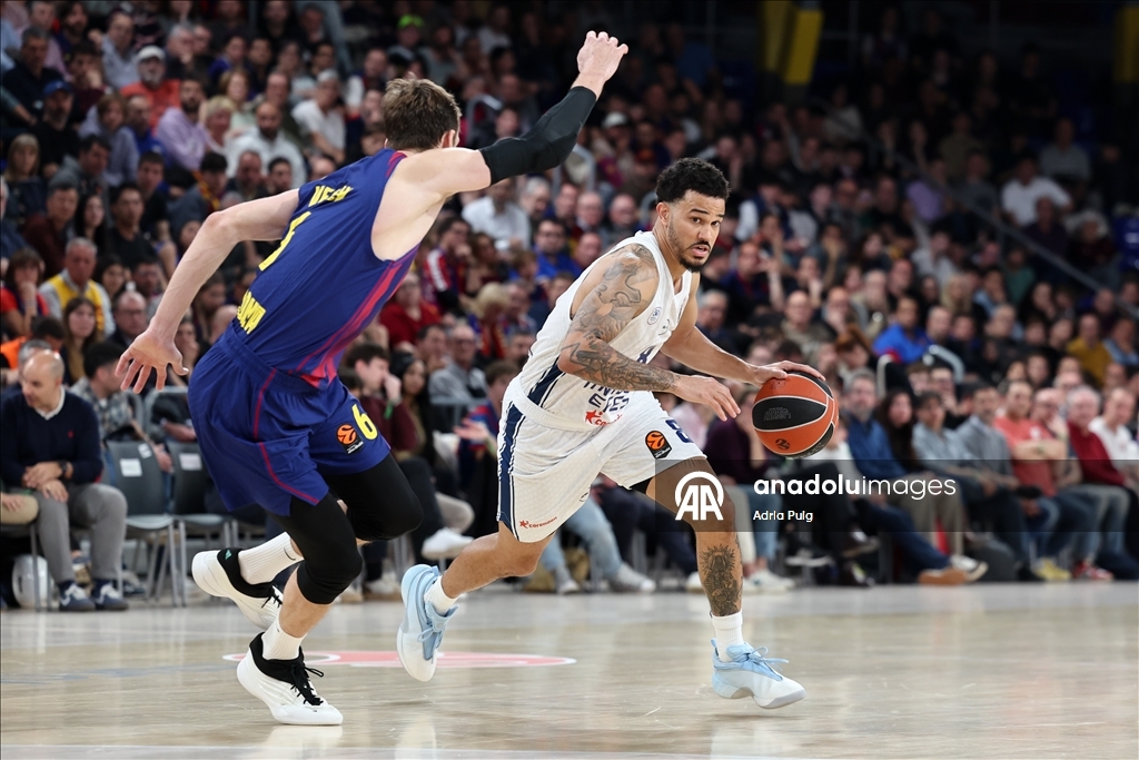 FC Barcelona v Anadolu Efes - EuroLeague