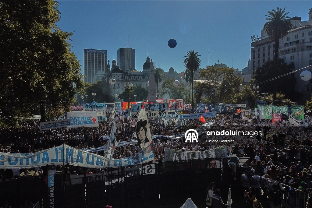 Thousands mark 50th anniversary of Argentina coup in Buenos Aires
