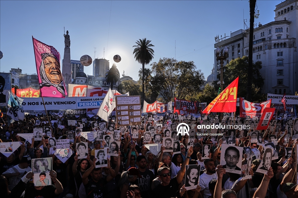 Thousands mark 50th anniversary of Argentina coup in Buenos Aires