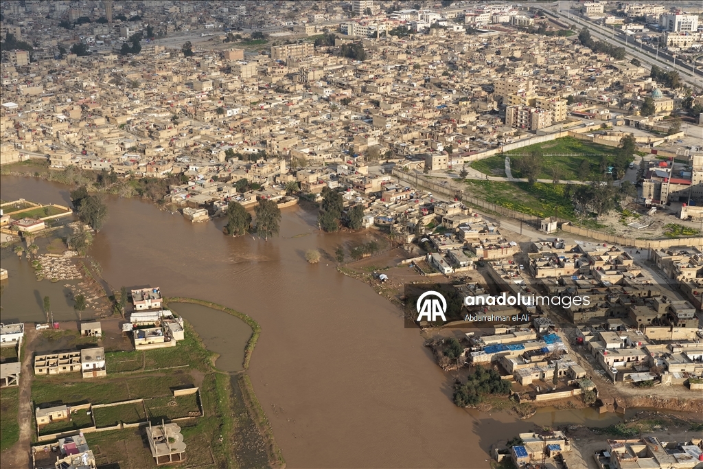 سيول غزيرة تغمر 700 منزل في الحسكة شمال شرقي سوريا