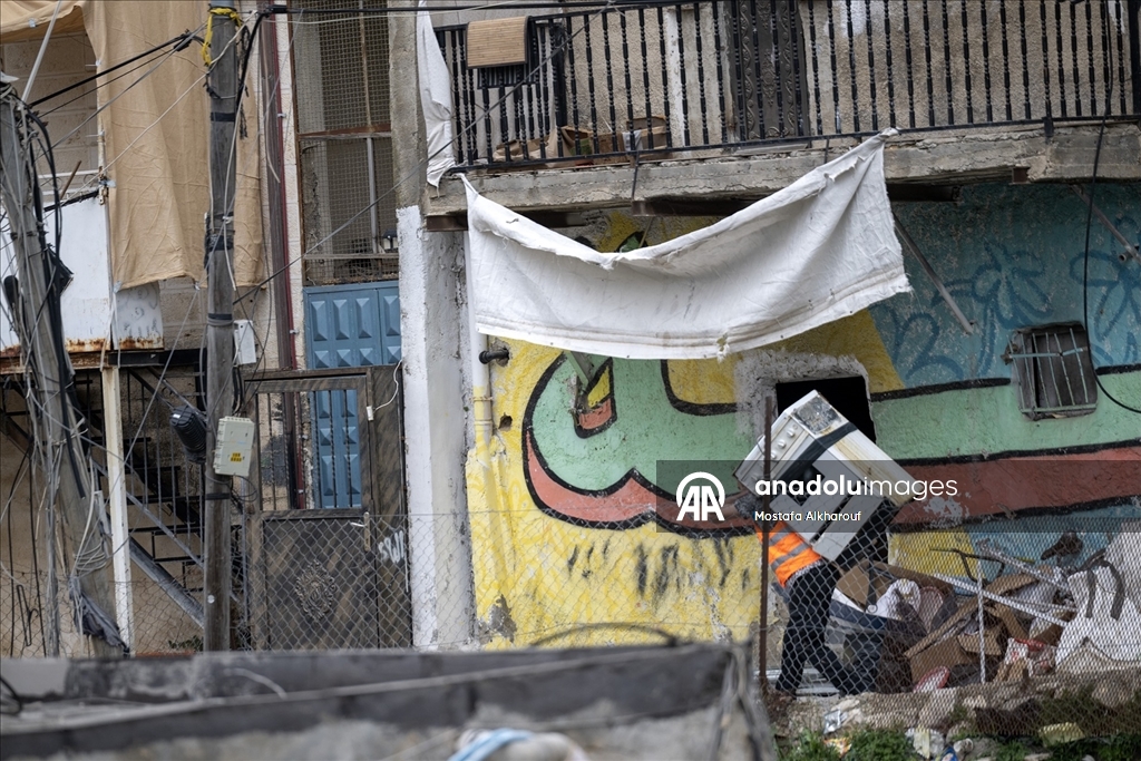 Filistin topraklarını gasbeden İsrailliler, işgal altındaki Doğu Kudüs’te 13 daireye el koydu