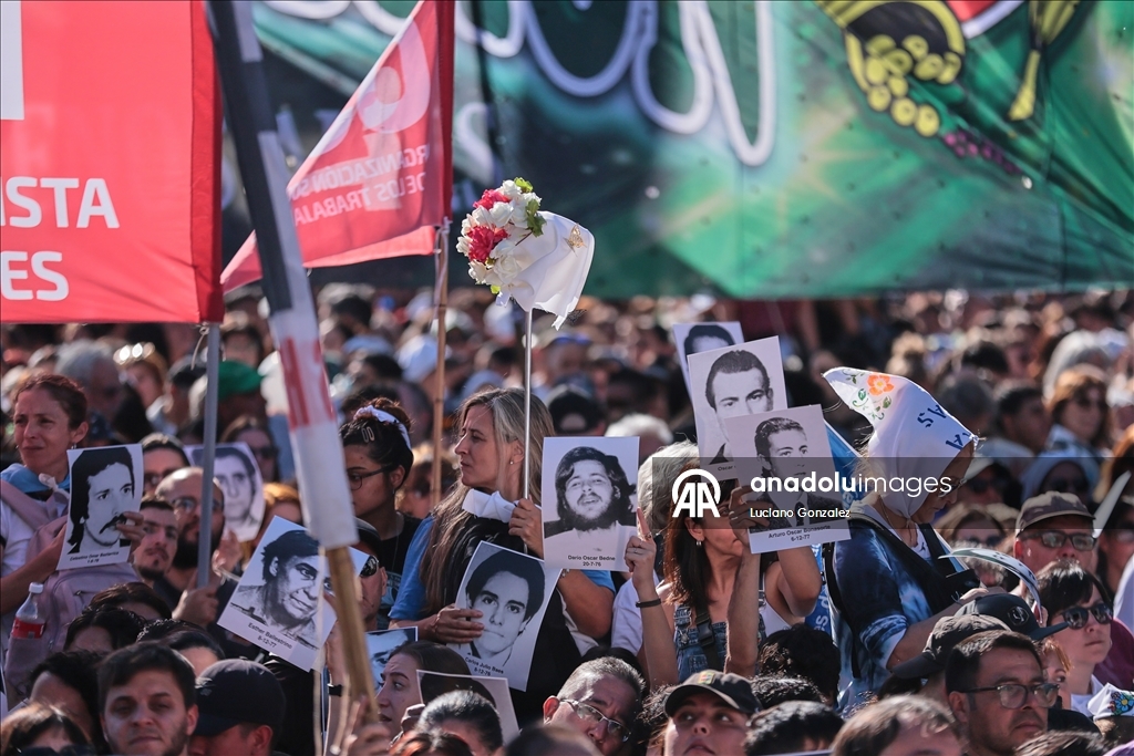 Thousands mark 50th anniversary of Argentina coup in Buenos Aires