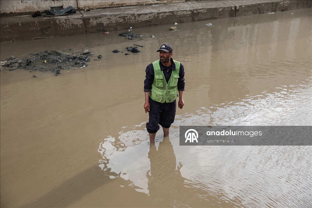 سيول غزيرة تغمر 700 منزل في الحسكة شمال شرقي سوريا