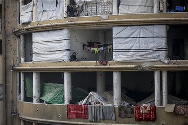 Перемещенные палестинцы в городе Газа укрылись на территории университетского городка