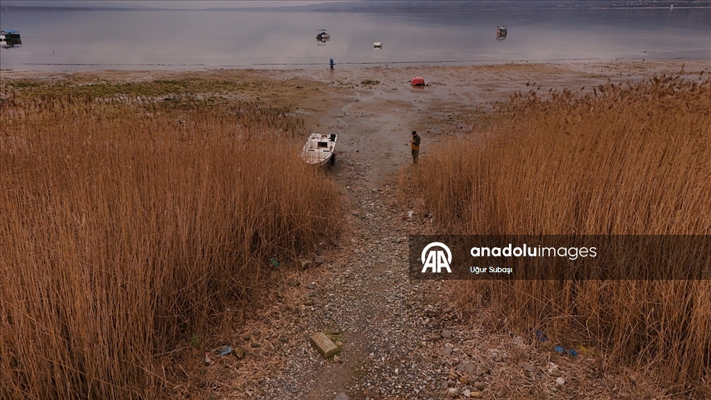Yağışlar ve alternatif kaynaklarla beslenen Sapanca Gölü'nde kuraklığın izleri siliniyor