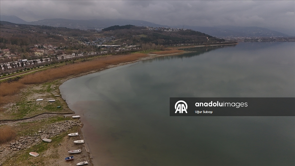 Yağışlar ve alternatif kaynaklarla beslenen Sapanca Gölü'nde kuraklığın izleri siliniyor