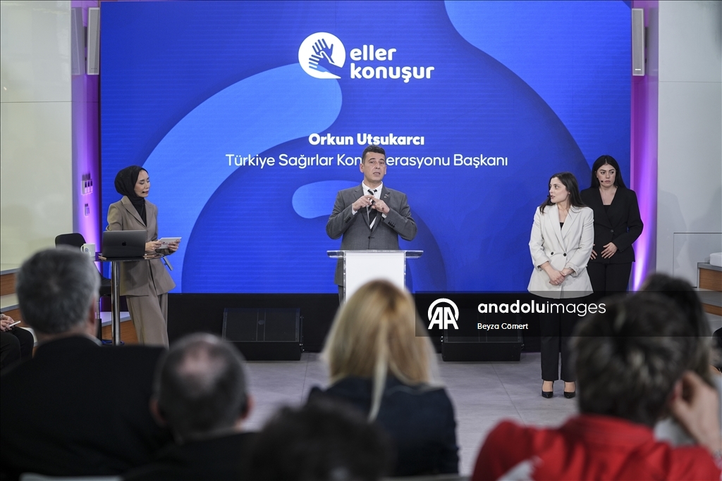 İşitme engelli toplumun temsilcileri AA'nın "Eller Konuşur" projesine tam destek verdi