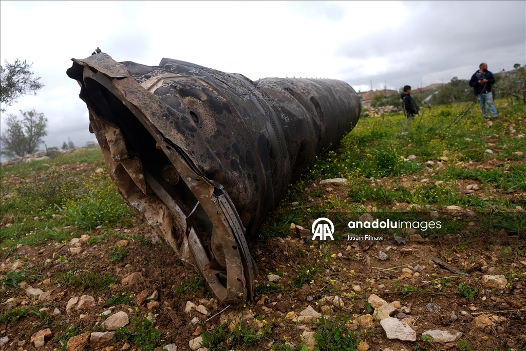 Фрагменты ракет, упавшие на оккупированном Западном берегу, причинили ущерб в ряде районов