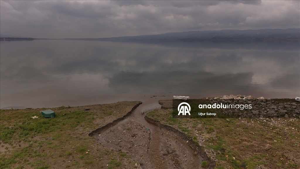 Yağışlar ve alternatif kaynaklarla beslenen Sapanca Gölü'nde kuraklığın izleri siliniyor