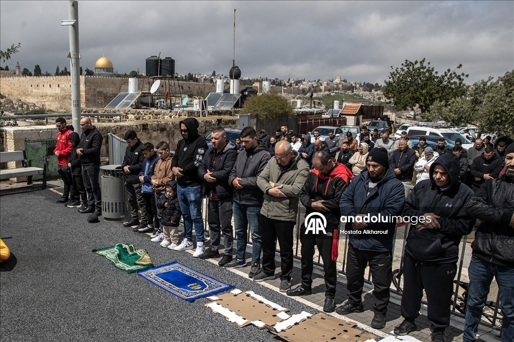 للجمعة الرابعة.. إسرائيل تمنع الصلاة في المسجد الأقصى