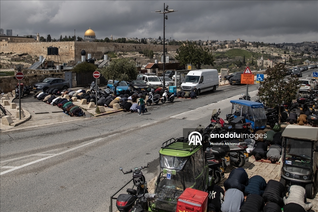 للجمعة الرابعة.. إسرائيل تمنع الصلاة في المسجد الأقصى