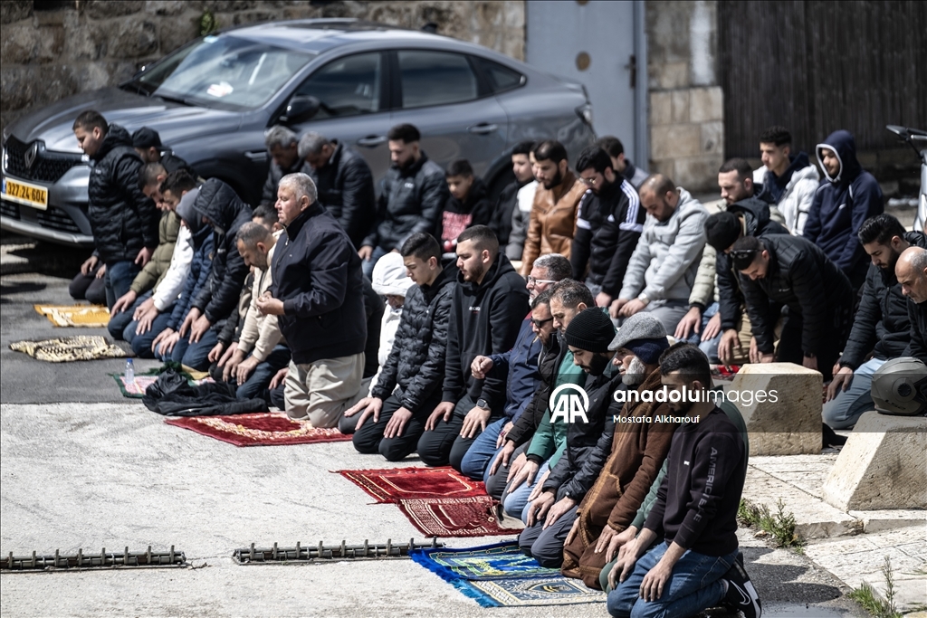 للجمعة الرابعة.. إسرائيل تمنع الصلاة في المسجد الأقصى