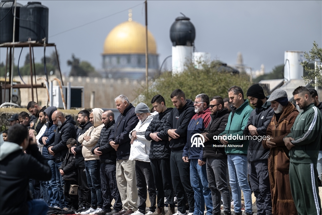 للجمعة الرابعة.. إسرائيل تمنع الصلاة في المسجد الأقصى