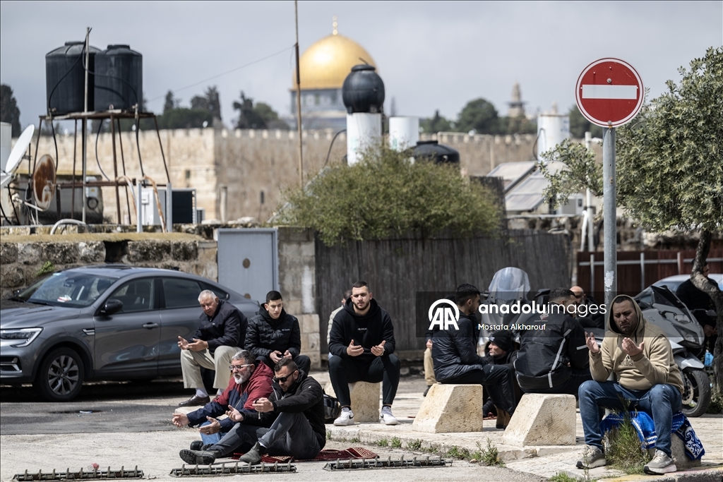 للجمعة الرابعة.. إسرائيل تمنع الصلاة في المسجد الأقصى