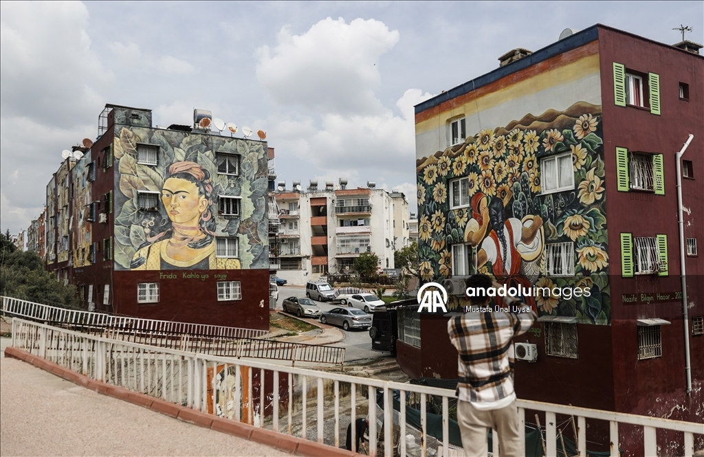 Zgrade ukrašene remek-djelima poznatih slikara donijele boje u Mersin