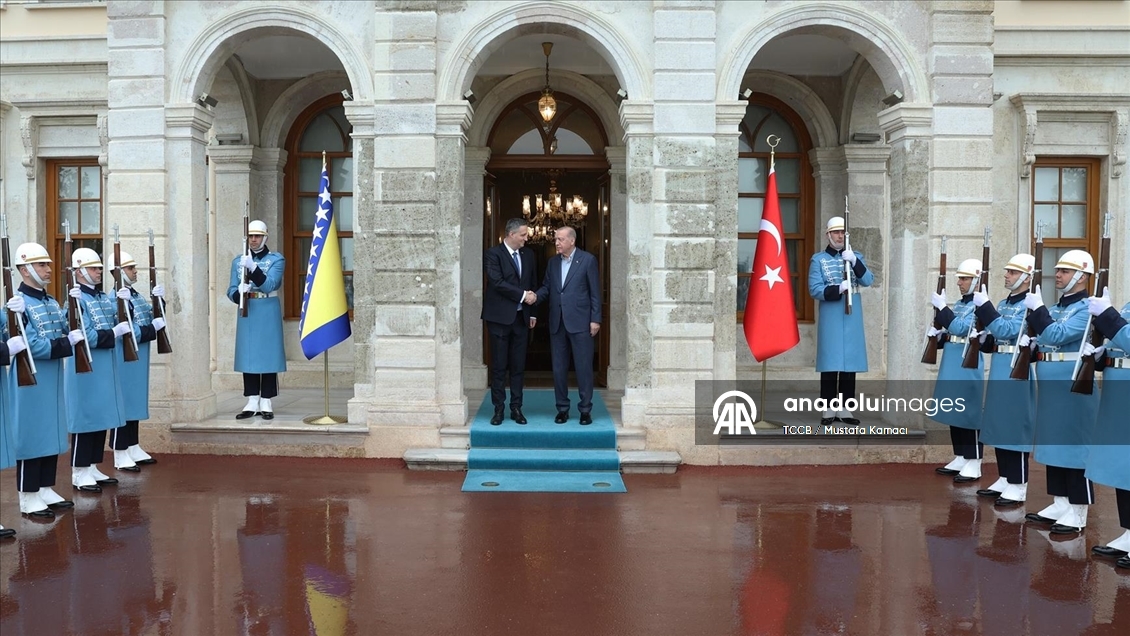 Cumhurbaşkanı Erdoğan, Bosna Hersek Devlet Başkanlığı Konseyi Başkanı Becirovic'i resmi törenle karşıladı