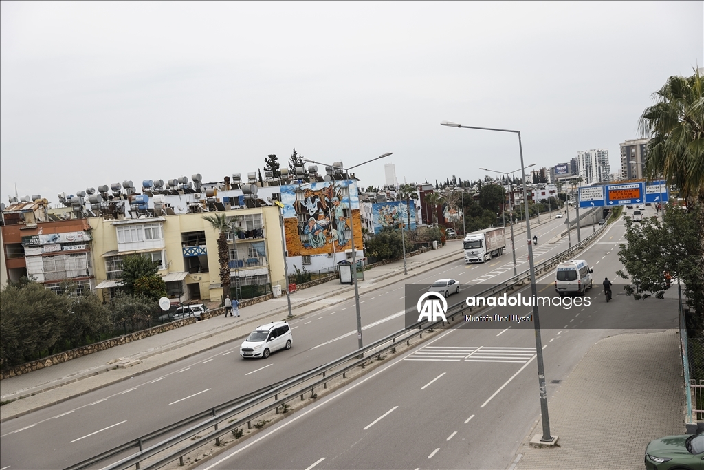 Zgrade ukrašene remek-djelima poznatih slikara donijele boje u Mersin