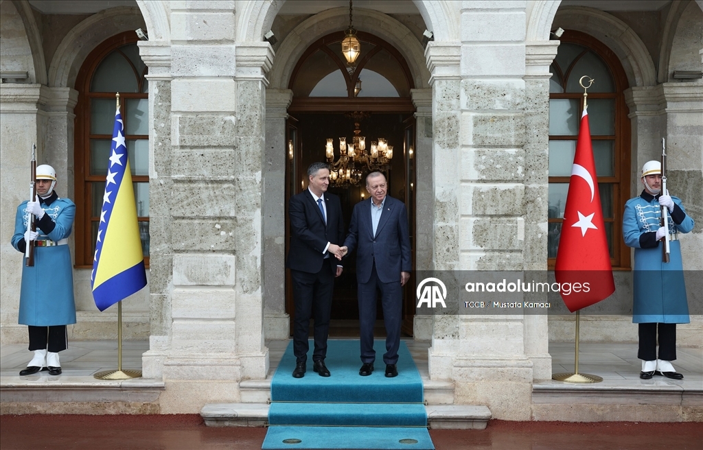 Cumhurbaşkanı Erdoğan, Bosna Hersek Devlet Başkanlığı Konseyi Başkanı Becirovic'i resmi törenle karşıladı
