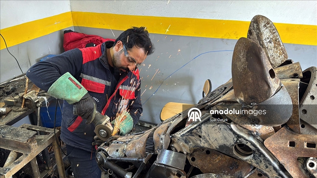 إلازيغ التركية.. تماثيل خيول من النفايات لتعزيز ثقافة إعادة التدوير 