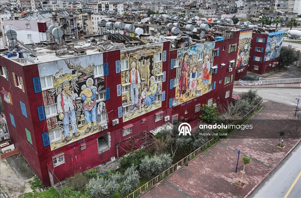 Zgrade ukrašene remek-djelima poznatih slikara donijele boje u Mersin