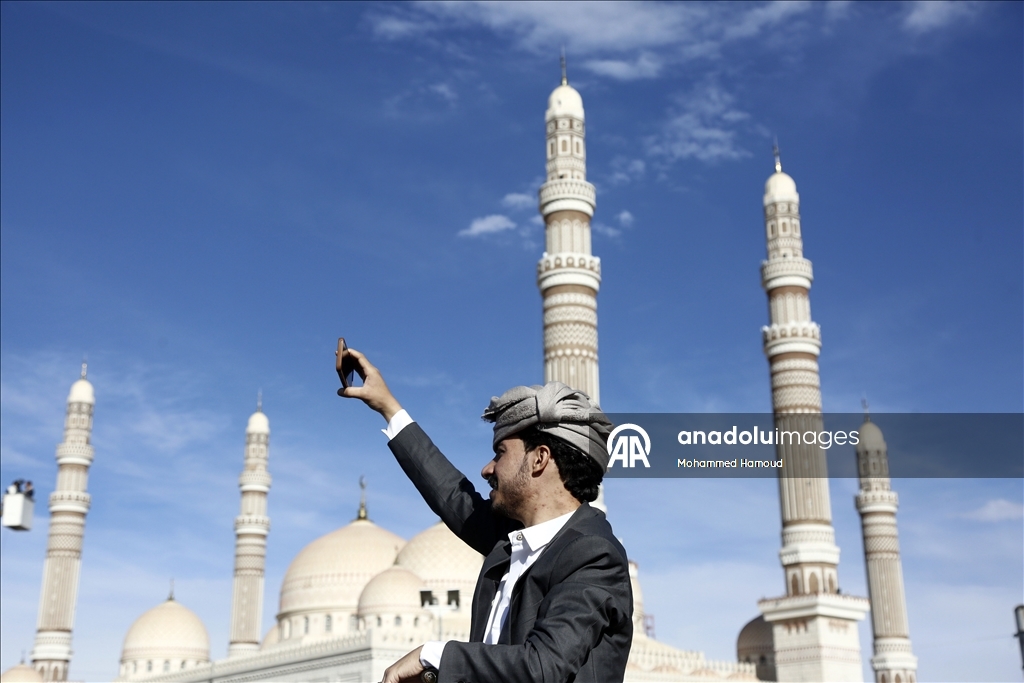 اليمن.. آلاف المتظاهرين يتضامنون مع إيران وفلسطين ولبنان