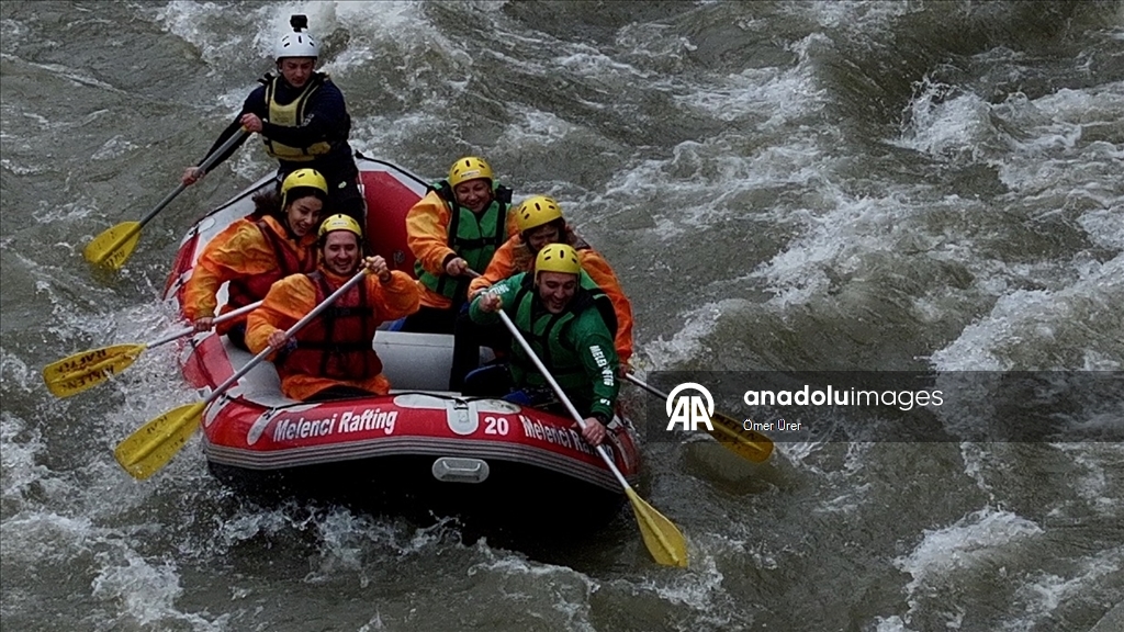 Melen Çayı'nda rafting sezonu açıldı