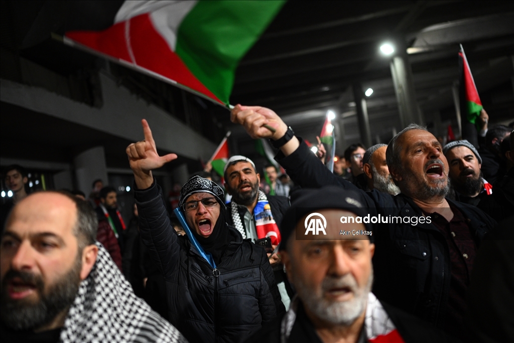 В турецкой столице прошла акция против закрытия мечети «Аль-Акса» со стороны Израиля